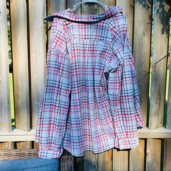 Men’s Super Soft Casual Button Down - Picture 2 of 3